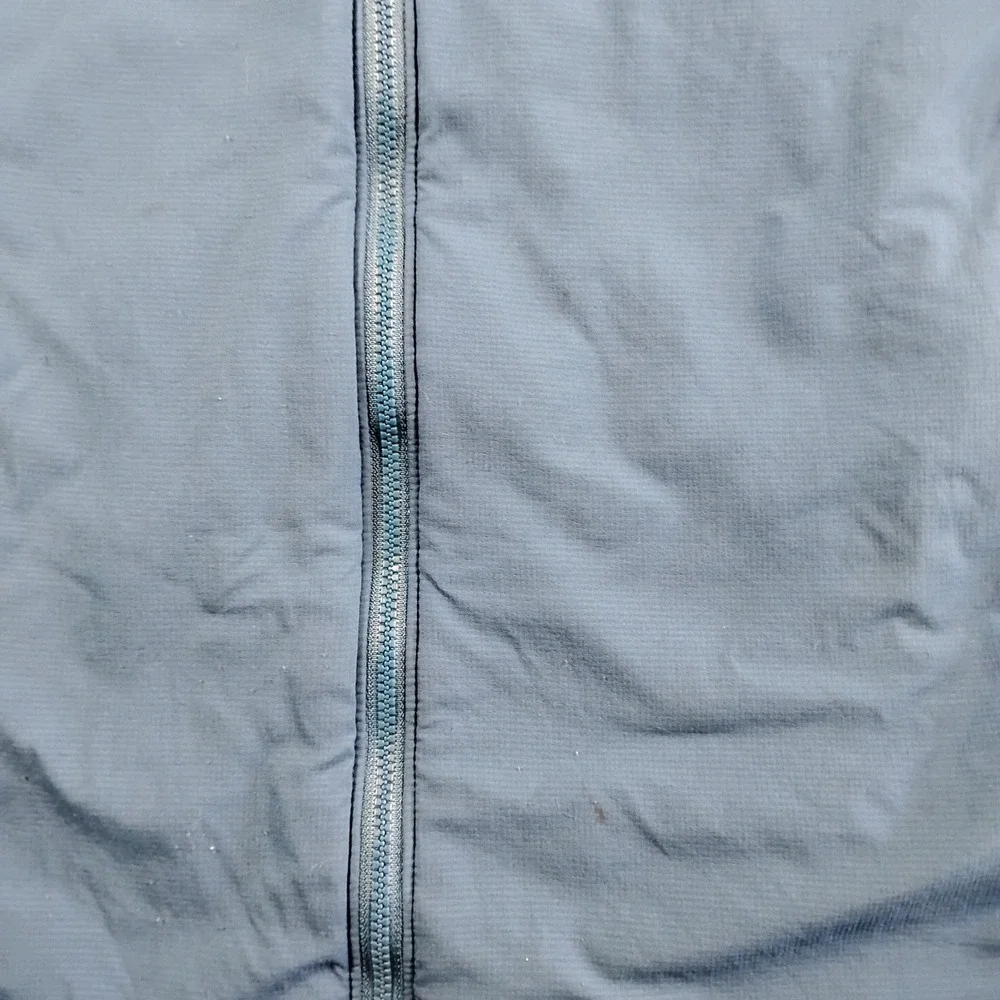 Arcteryx Atom LT Hoody Mens Blue Insulated Jacket 14644-72141 Size Medium